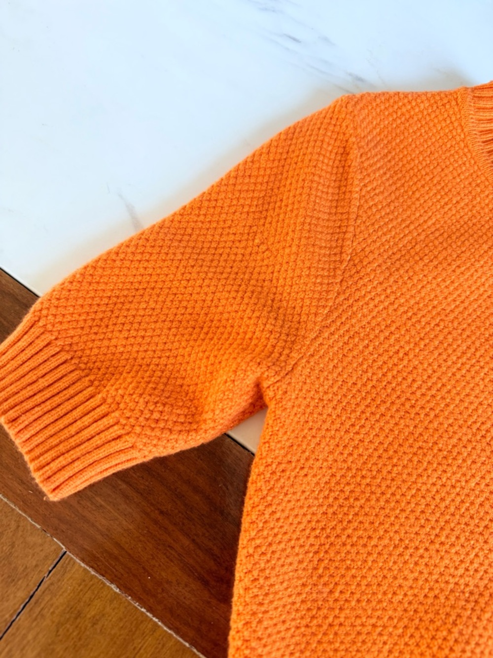 ZARA Women’s Cropped Top Short Sleeve Crew Neck Knit light Sweater Shirt Size S - Picture 8 of 17